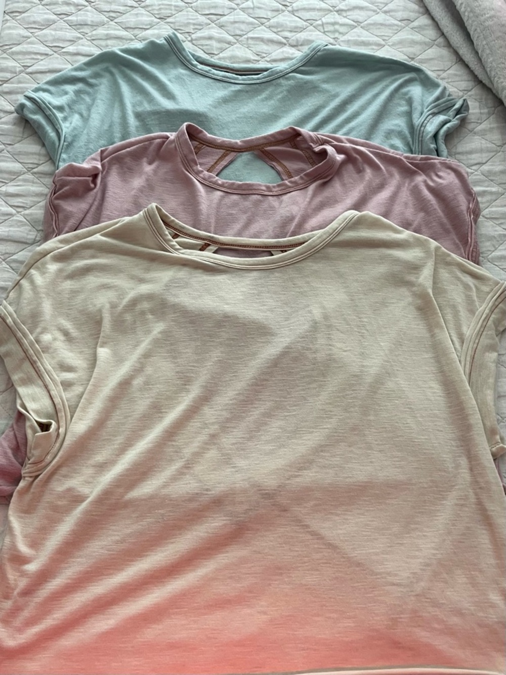 3-Pack Pastel Cropped Tee Set me— Cream, Dusty Pink & Light teal